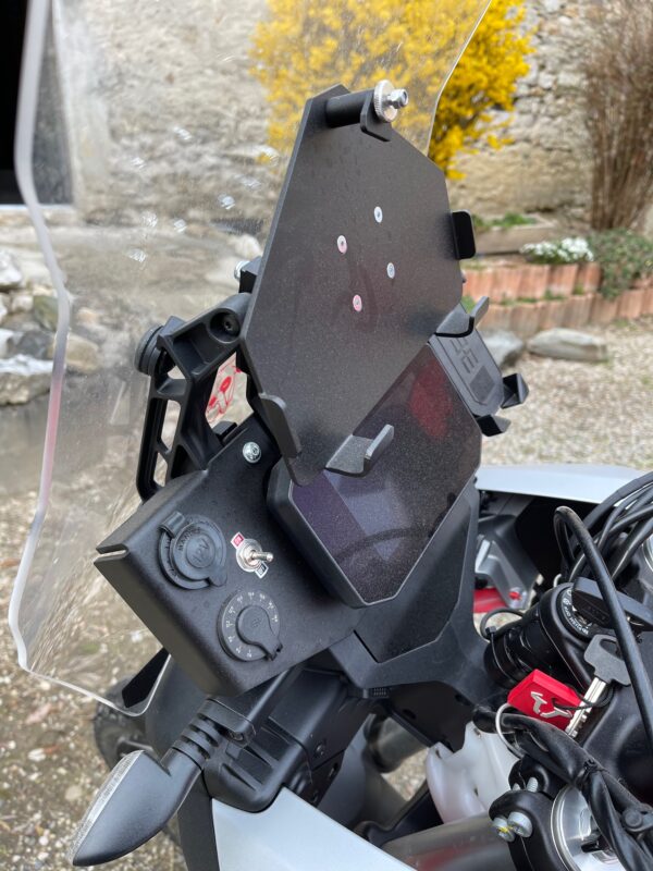 Dashboard / stiffener for Tuareg 660