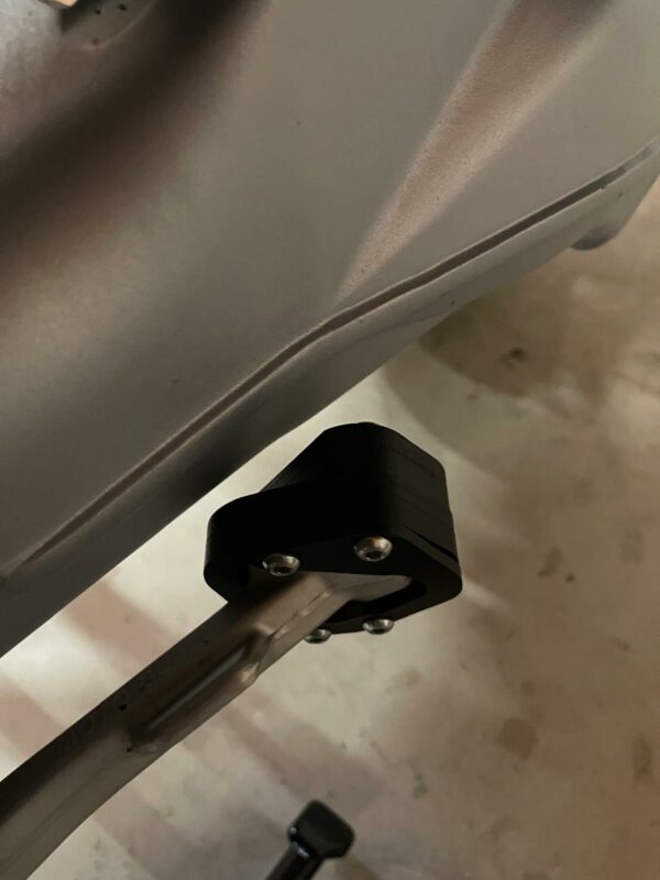 Side stand foot enlarger Moto Guzzi Stelvio - Image 2