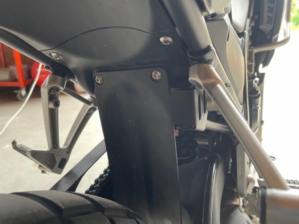 Rear brake tank fluid protection Kove 800 - Image 2